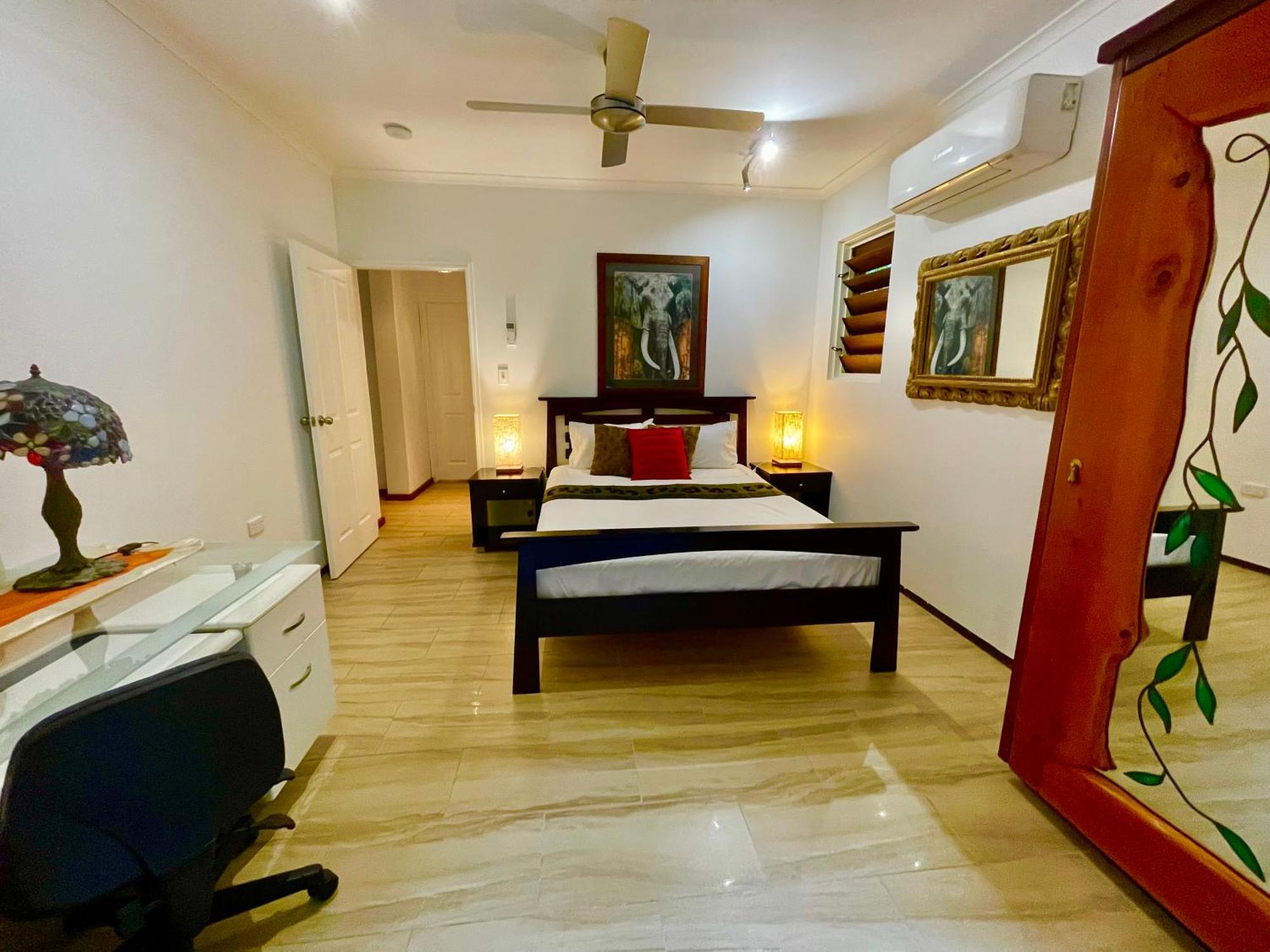 Hotel Karinya à Clifton Beach Extérieur photo
